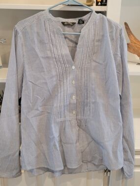Eddie Bauer Blue and White Striped Women's Pullover Blouse